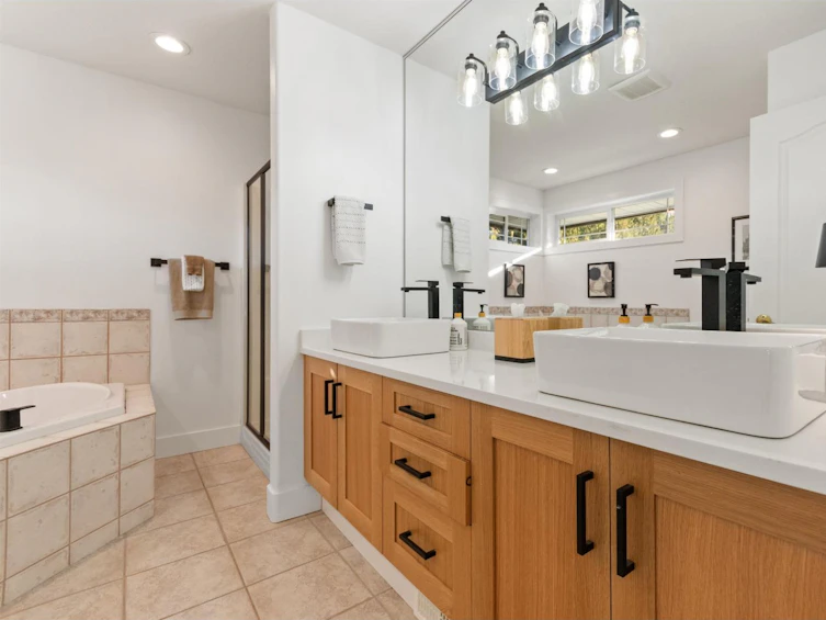 45615 Rachael Place, Cultus Lake, BC, V2R 5R3 - 32