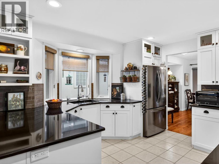 3889 Gallaghers Grange, Kelowna, BC, V1W 3Z9 - 19