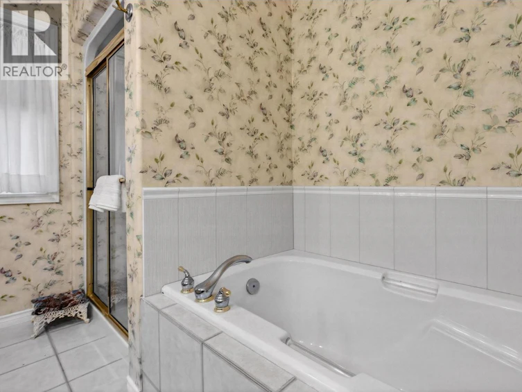 3889 Gallaghers Grange, Kelowna, BC, V1W 3Z9 - 28