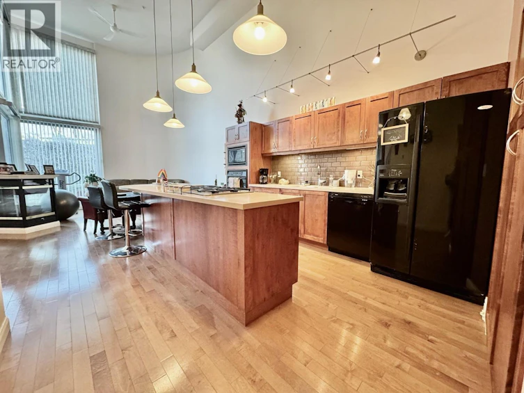 204-250 Marina Way, Penticton, BC, V2A 1H4 - 9