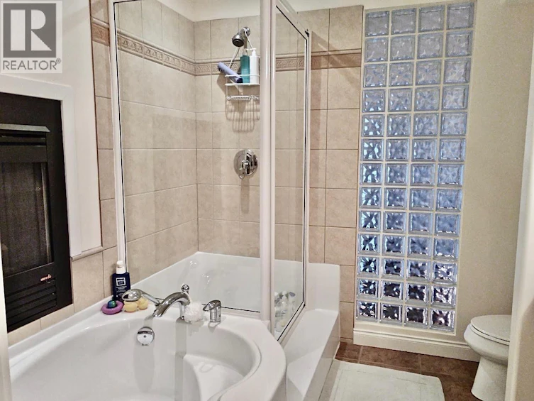 204-250 Marina Way, Penticton, BC, V2A 1H4 - 15