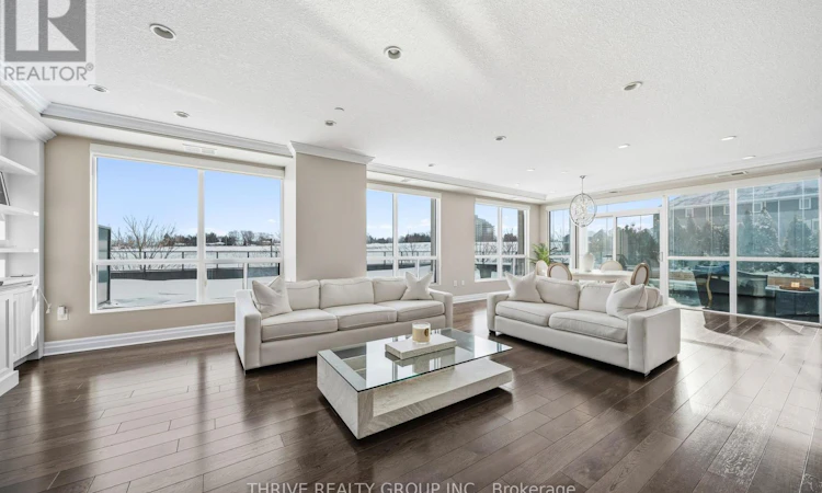 205-240 Villagewalk Boulevard