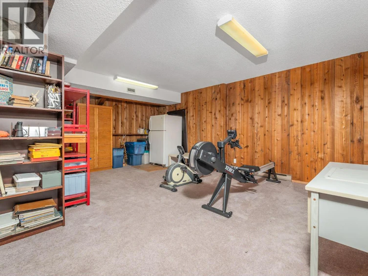 5860 Learmouth Road, Coldstream, BC, V1B 3E6 - 32