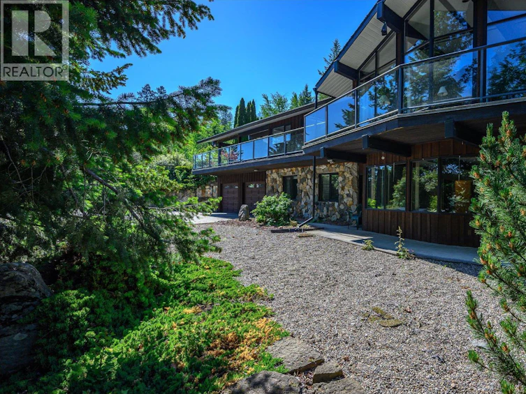 5860 Learmouth Road, Coldstream, BC, V1B 3E6 - 42