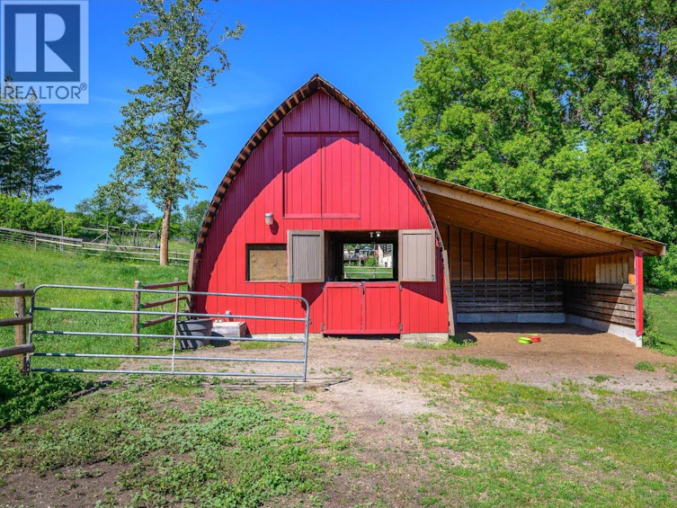 5860 Learmouth Road, Coldstream, BC, V1B 3E6 - 65