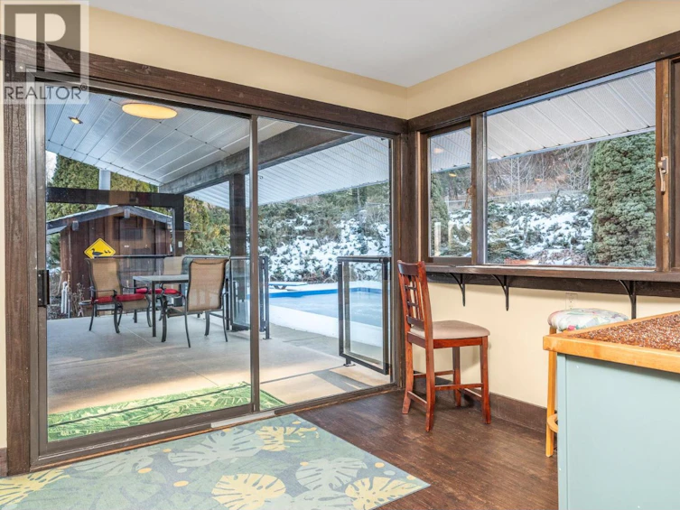 5860 Learmouth Road, Coldstream, BC, V1B 3E6 - 14