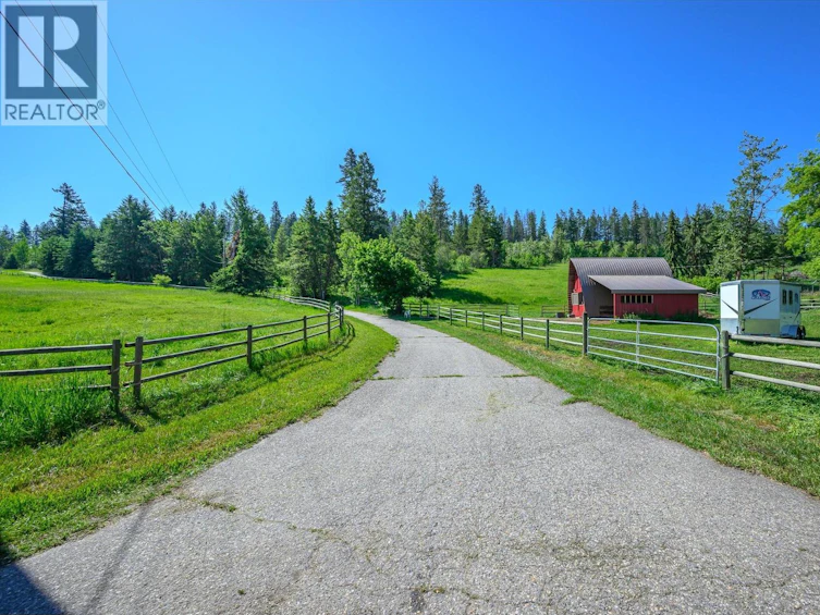 5860 Learmouth Road, Coldstream, BC, V1B 3E6 - 64
