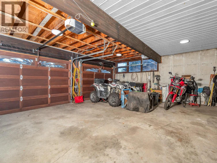 5860 Learmouth Road, Coldstream, BC, V1B 3E6 - 37