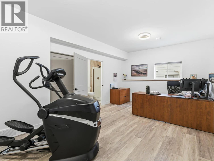 714 Lake Court, West Kelowna, BC, V1Z 1H6 - 30