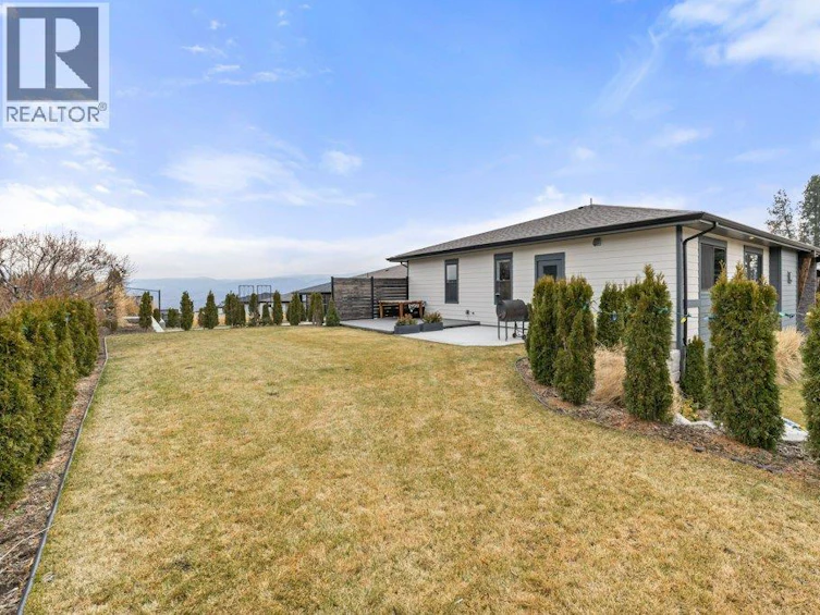 714 Lake Court, West Kelowna, BC, V1Z 1H6 - 57