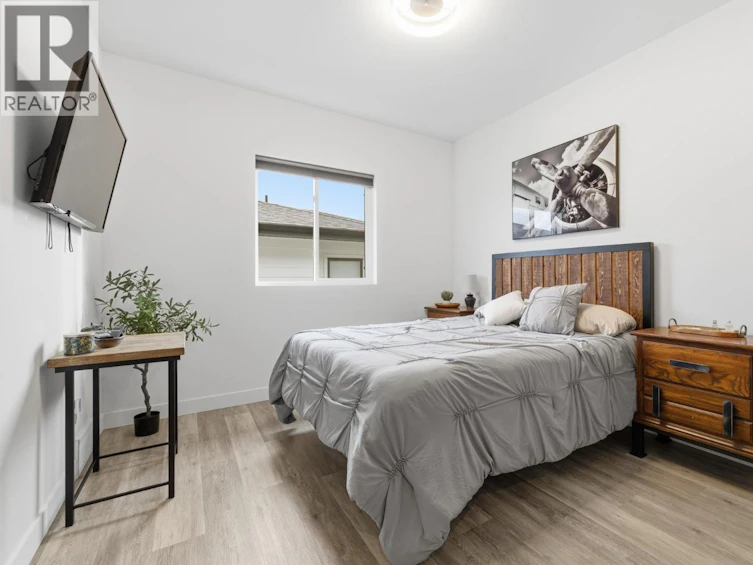 714 Lake Court, West Kelowna, BC, V1Z 1H6 - 22