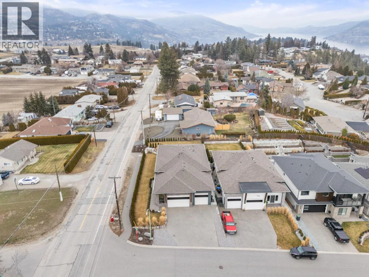 714 Lake Court, West Kelowna, BC, V1Z 1H6 - 59