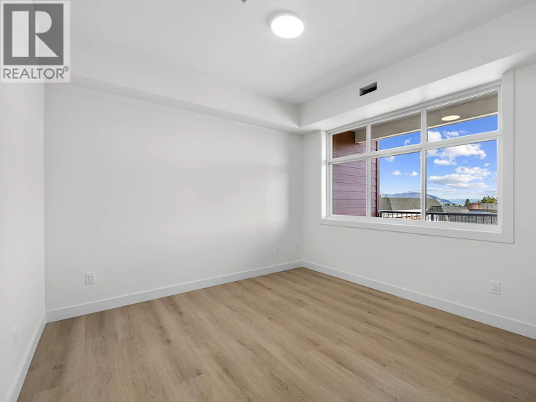 203-5300 Main Street, Kelowna, BC, V1W 0C1 - 21