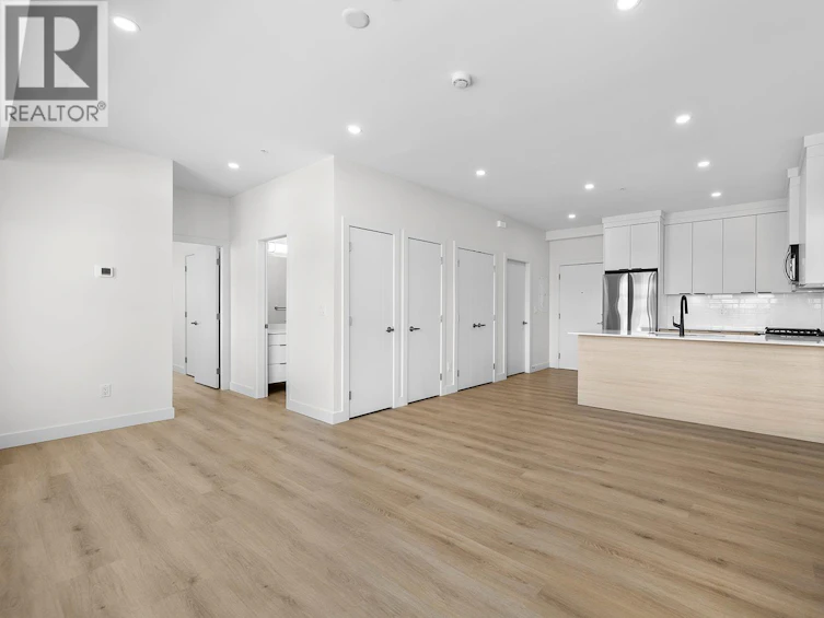 203-5300 Main Street, Kelowna, BC, V1W 0C1 - 16
