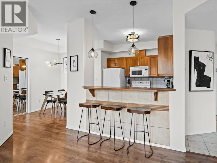 1404-1128 Sunset Drive, Kelowna, BC, V1Y 9W7 - 6