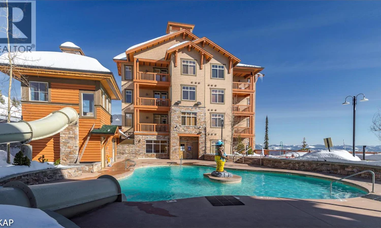222-255 Feathertop Way