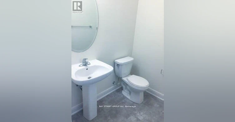 18 Military Crescent, Brampton, ON, L7A 4W1 - 8