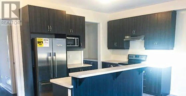 18 Military Crescent, Brampton, ON, L7A 4W1 - 4