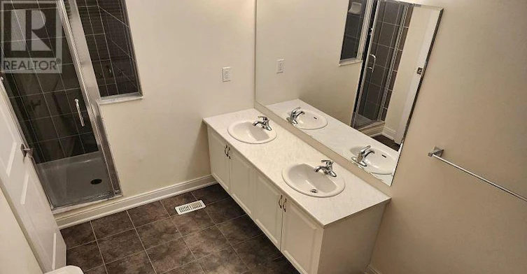18 Military Crescent, Brampton, ON, L7A 4W1 - 9