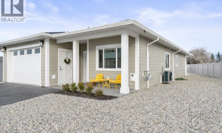 6453 Okanagan Landing Road