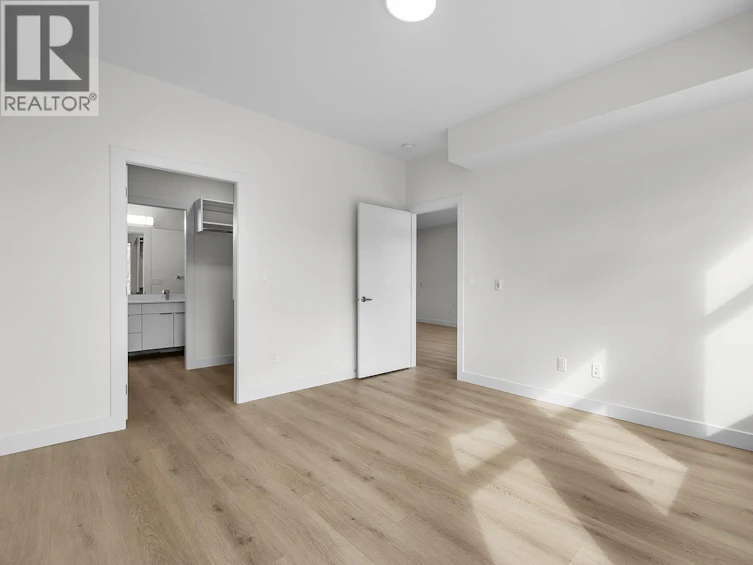 204-5300 Main Street, Kelowna, BC, V1W 0C1 - 24