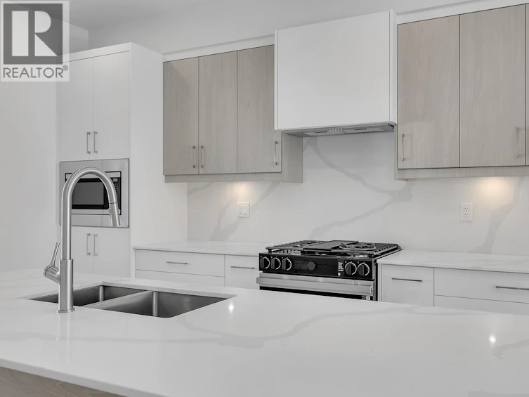118-5300 Main Street, Kelowna, BC, V1W 0C1 - 12