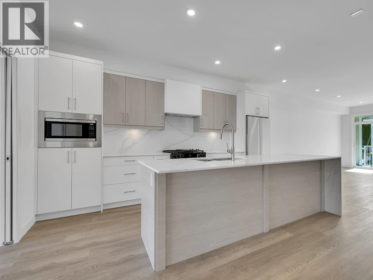 118-5300 Main Street, Kelowna, BC, V1W 0C1 - 11