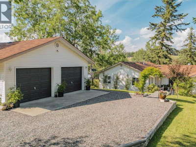 5151 Watson Lake Road - 5