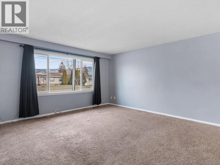 2641 Springfield Road, Kelowna, BC, V1X 1B9 - 9