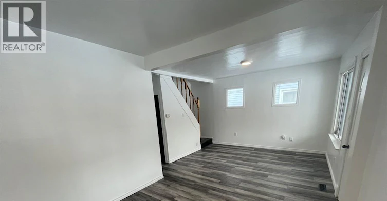 1063 Henry Ford Centre, Windsor, ON, N8Y 2T4 - 3