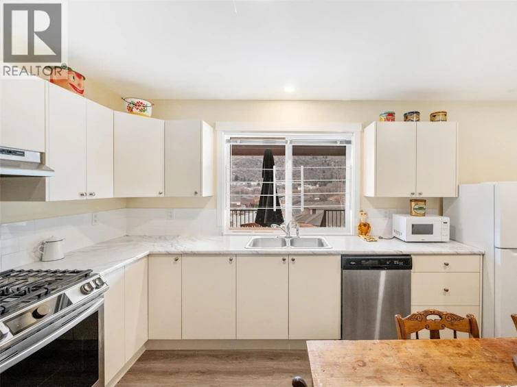 6654 Bellevue Drive, Oliver, BC, V0H 1T4 - 43