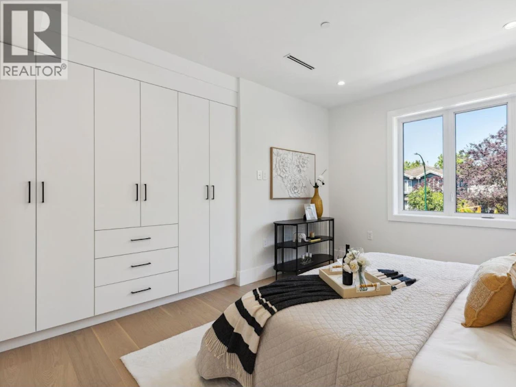 1-2244 E 11th Avenue, Vancouver, BC, V5N 1Z6 - 16