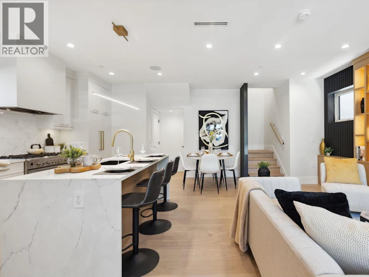 1-2244 E 11th Avenue, Vancouver, BC, V5N 1Z6 - 9
