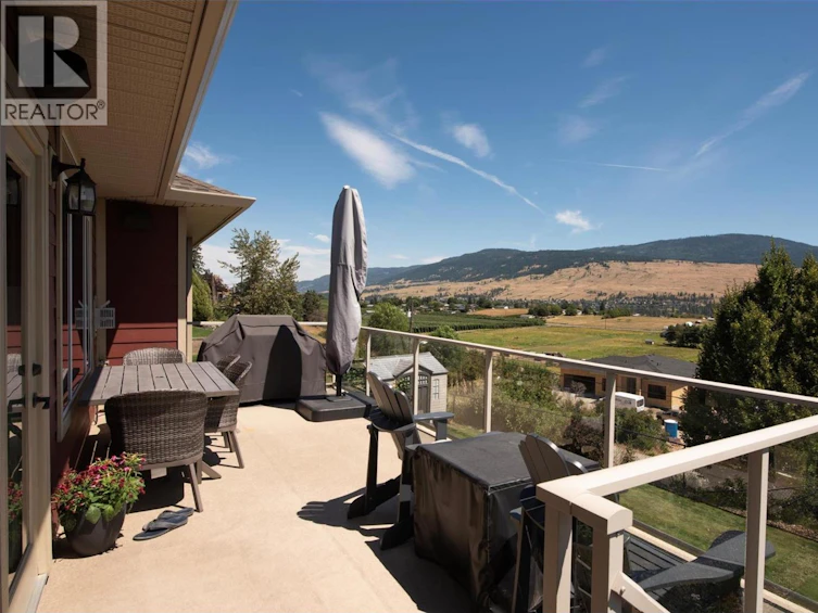 9761 Crofton Road, Lake Country, BC, V4V 2S1