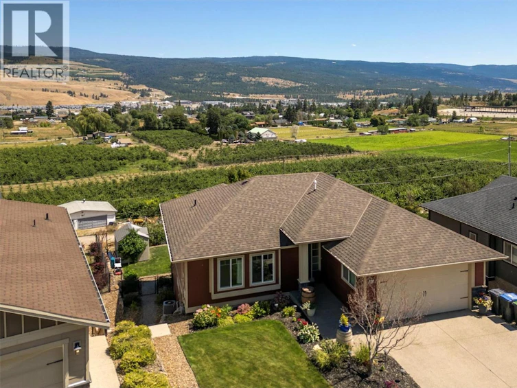9761 Crofton Road, Lake Country, BC, V4V 2S1 - 3