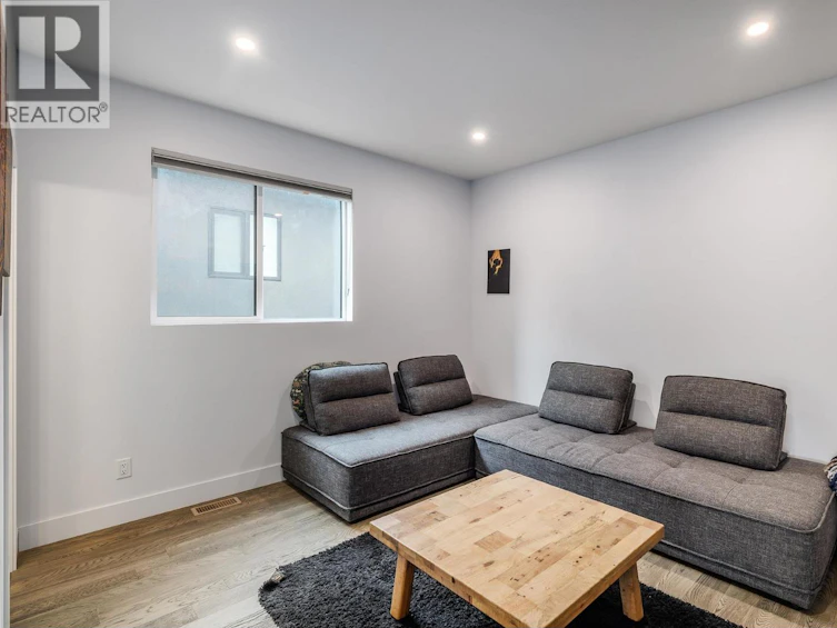 868 Wilson Avenue, Kelowna, BC, V1Y 6X9 - 12
