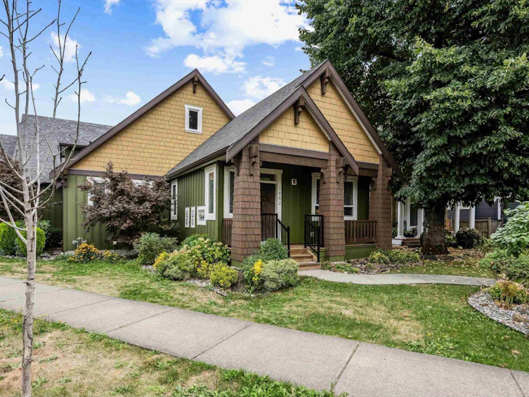 2-5882 Cowichan Street, Chilliwack, BC, V2R 0G8