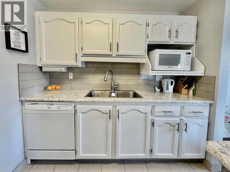 308-195 W Warren Ave Street, Penticton, BC, V2A 3N1 - 7