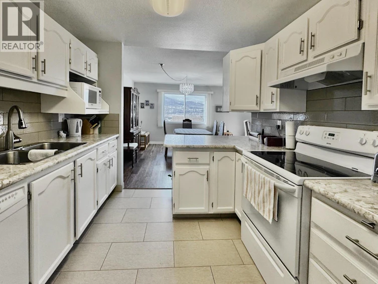 308-195 W Warren Ave Street, Penticton, BC, V2A 3N1 - 6