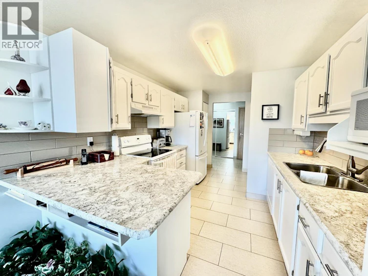 308-195 W Warren Ave Street, Penticton, BC, V2A 3N1 - 10