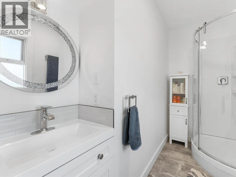 5393 East Vernon Road, Vernon, BC, V1B 3J7 - 53