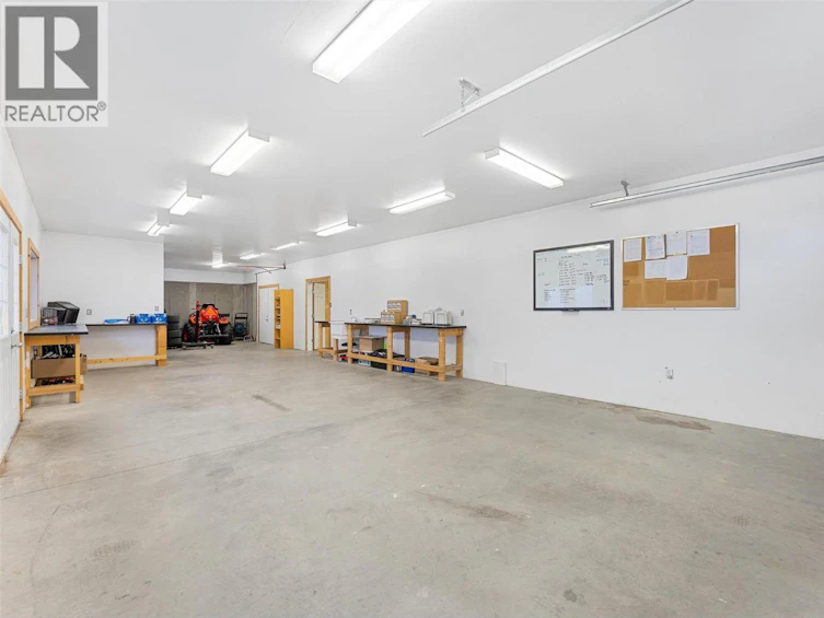 5393 East Vernon Road, Vernon, BC, V1B 3J7 - 65