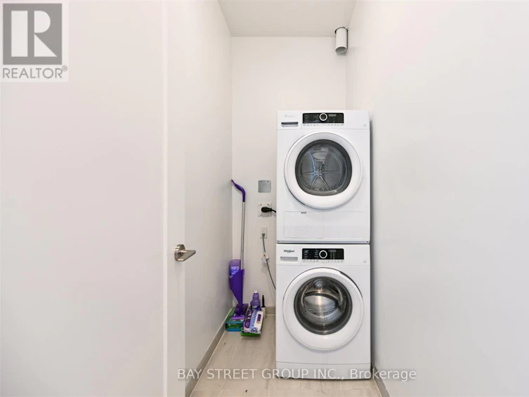 PH06-398 7 Highway Road E, Richmond Hill, ON, L4B 1A7 - 12