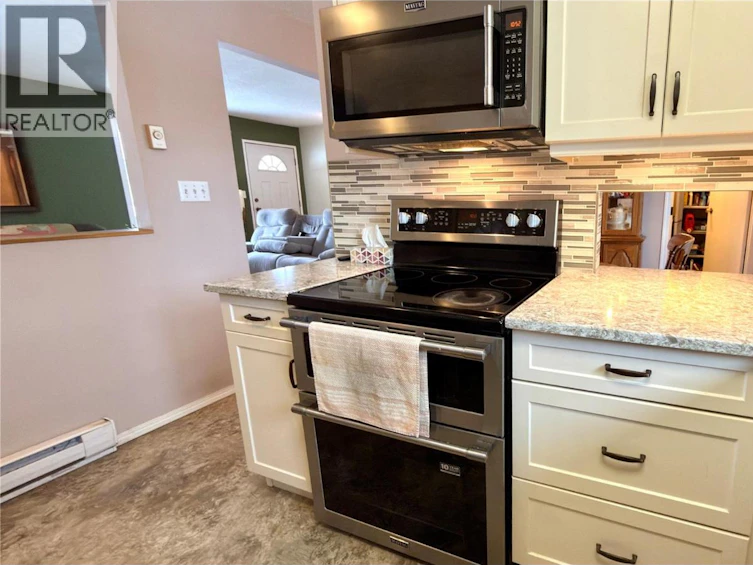 570 Eholt Street, Midway, BC, V0H 1M0 - 23