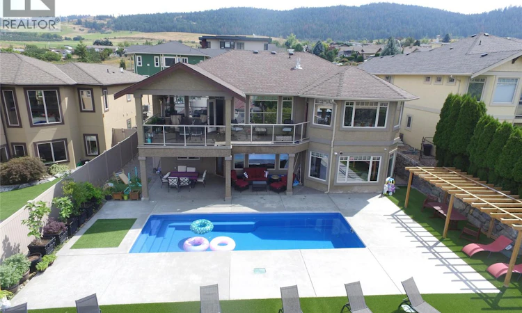 1033 Longacre Place