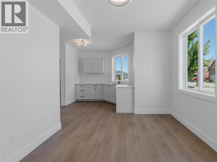 394 Chardonnay Avenue, Oliver, BC, V0H 1T4 - 8