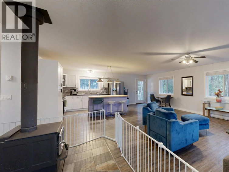 4887 Gloinnzun Crescent, 108 Mile Ranch, BC, V0K 2Z0 - 6