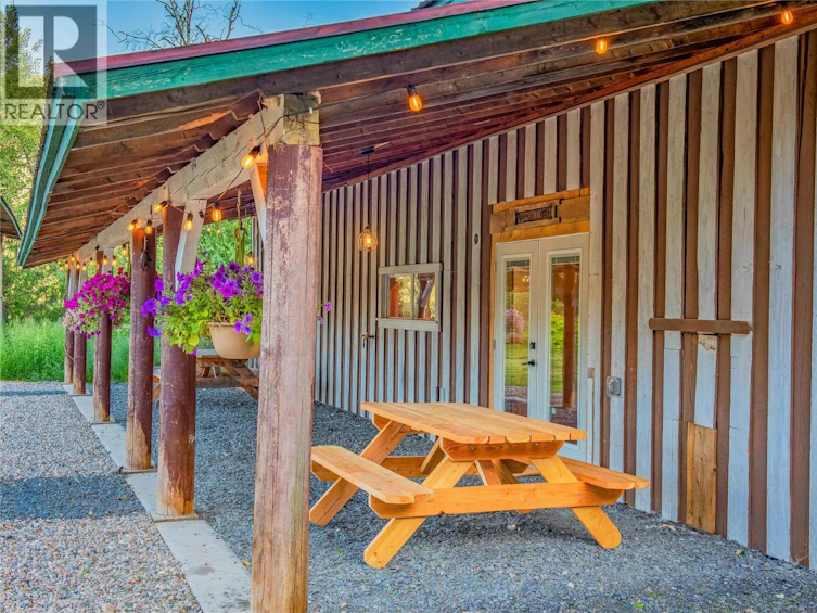 2396 Nault Road, Castlegar, BC, V1N 4T5 - 40