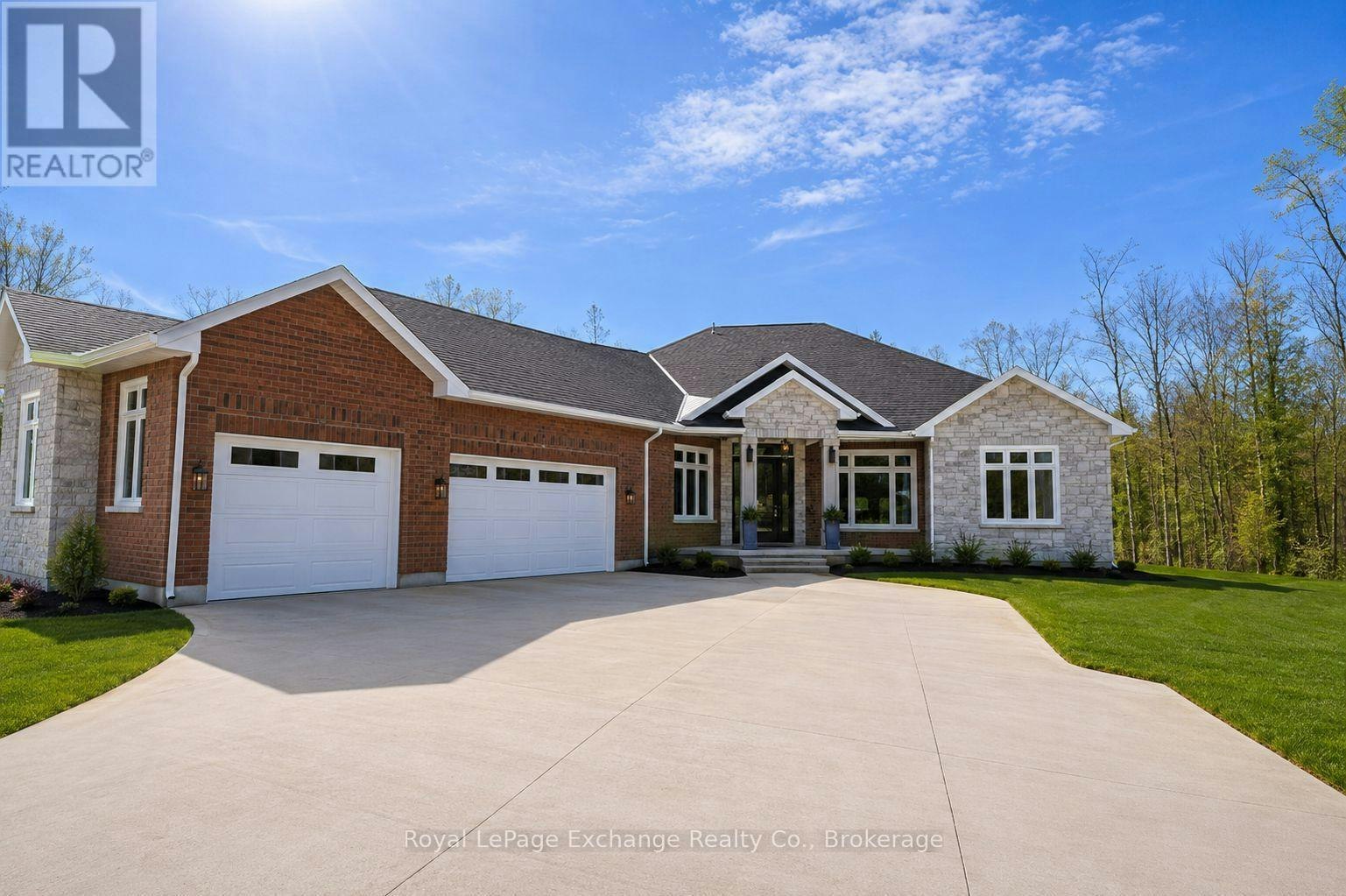 12 Sunset Place, Huron Kinloss, ON, N2Z 0G6