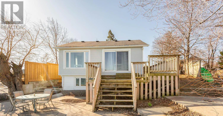 18-1/2 Lakeshore Drive, Hamilton, ON, L8E 5C6 - 4